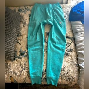 OVER 60% OFF Champion reverse weave joggers great for back to school